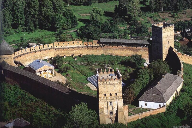 Lutsk Castle, Dubno Castle and Tarakaniv Fort